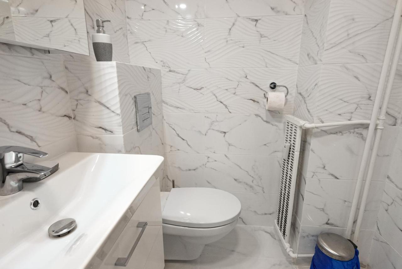 شقة Vlad House Burebista Alba Iulia New بوخارست المظهر الخارجي الصورة